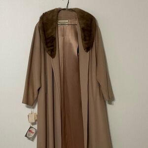 VINTAGE 100% Cashmere coat with mink collar~ size 10